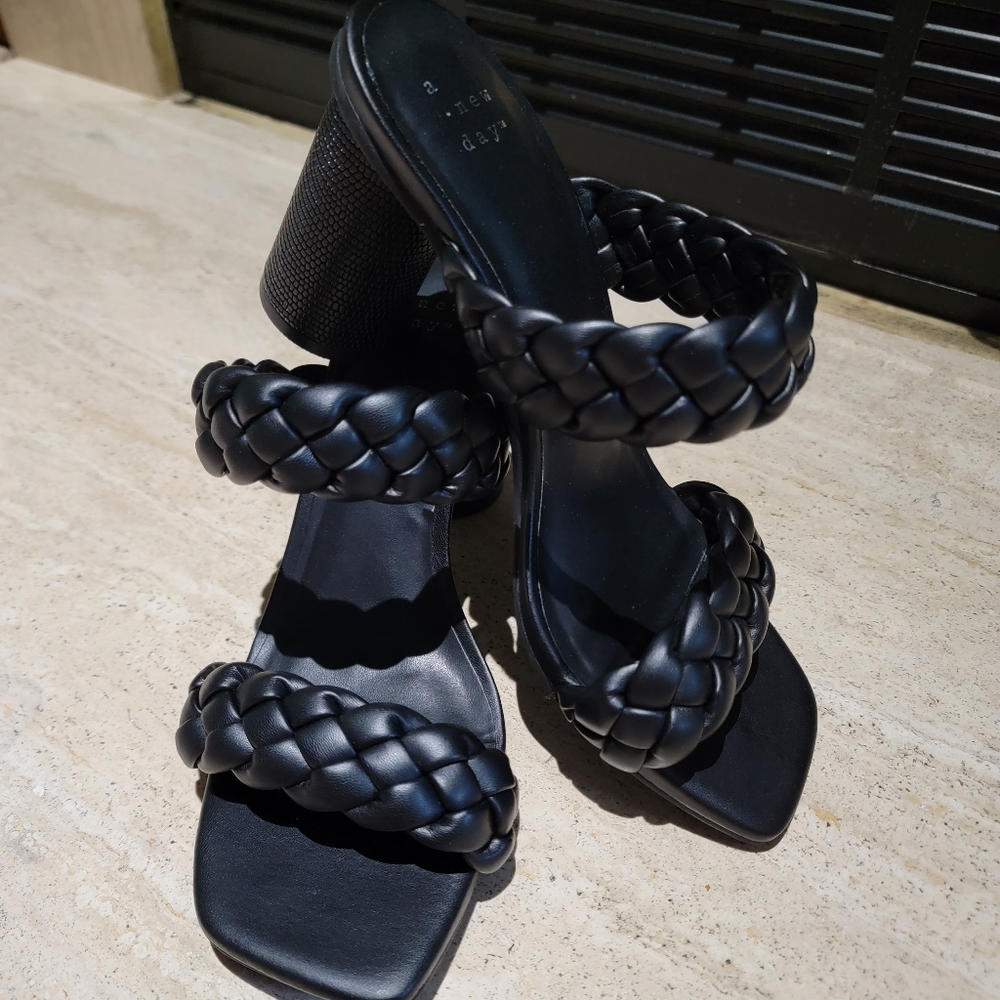 A New Day Basil Heels sz 7